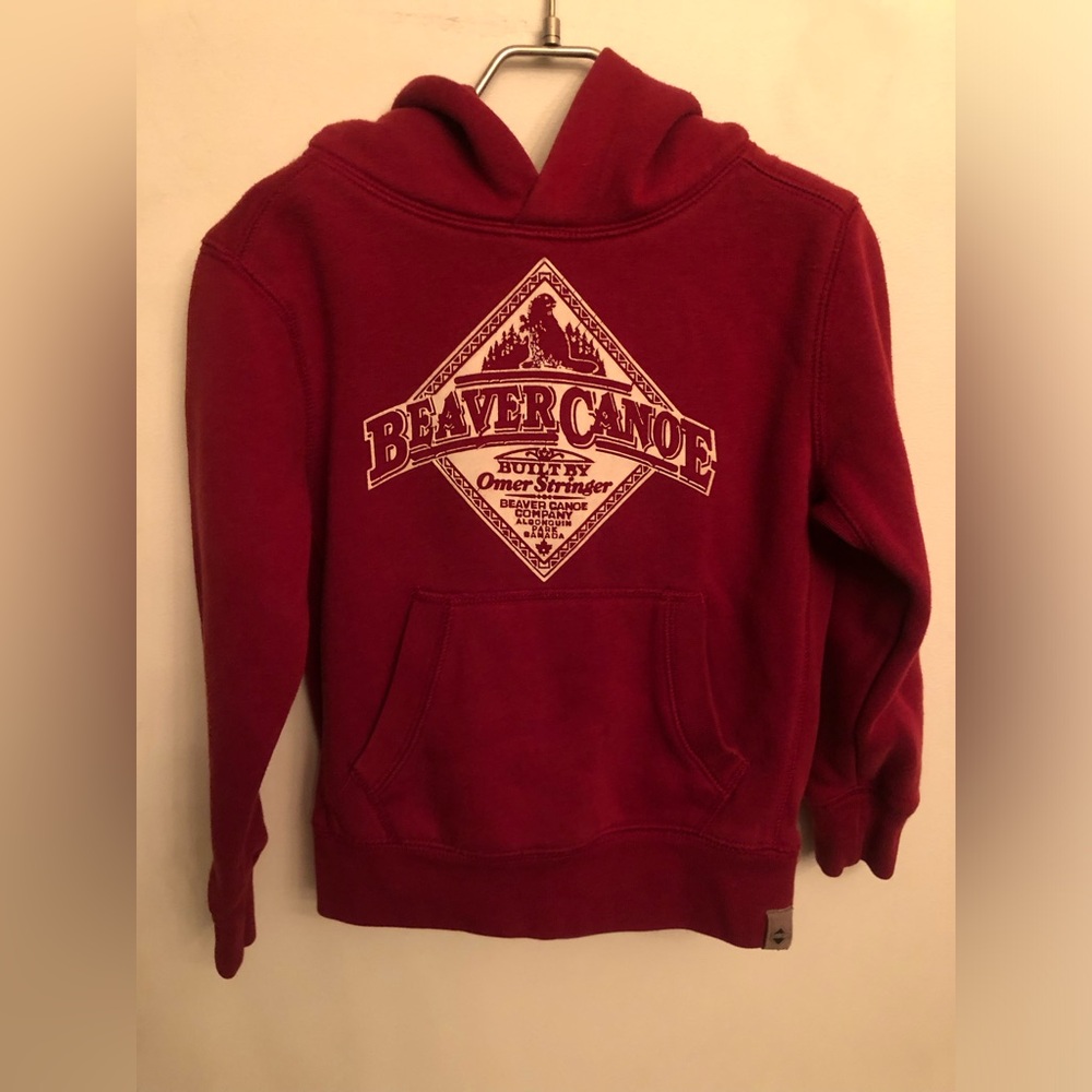 Beaver Canoe / Roots red hoody size XS